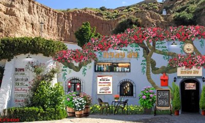 Tải về file tranh gốc File tranh dán tường cà phê nhà hàng CF9400 (để in quảng cáo)