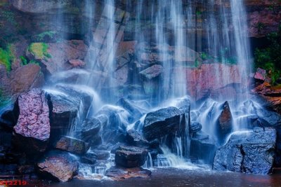 Download file Tranh sơn thủy thác nước phong thủy ST2219 (gốc) in mica bàn thờ