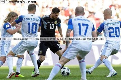 File in trần hinh anh cau thu bong da Messi 225 (bản gốc) bầu trời