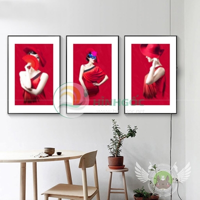 Tranh bộ 3 bức, tranh chân dung cô gái mặc trang phục màu đỏ-PBE-20
